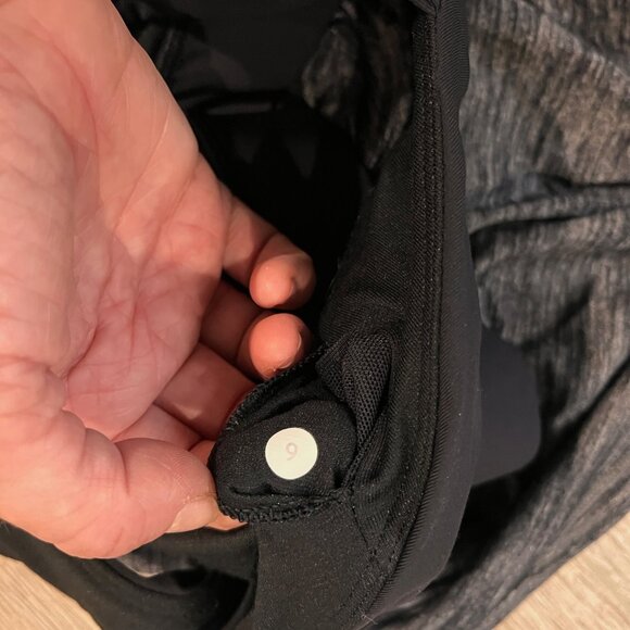 Lululemon Work the Circuit Muscle 2-in-1 Tank Top Shirt Size 6 - Picture 3 of 4